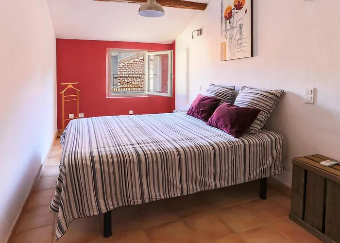 La Parenthese En Provence *